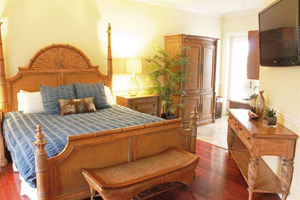 Key West Harbour Oceanfront Suites Экстерьер фото